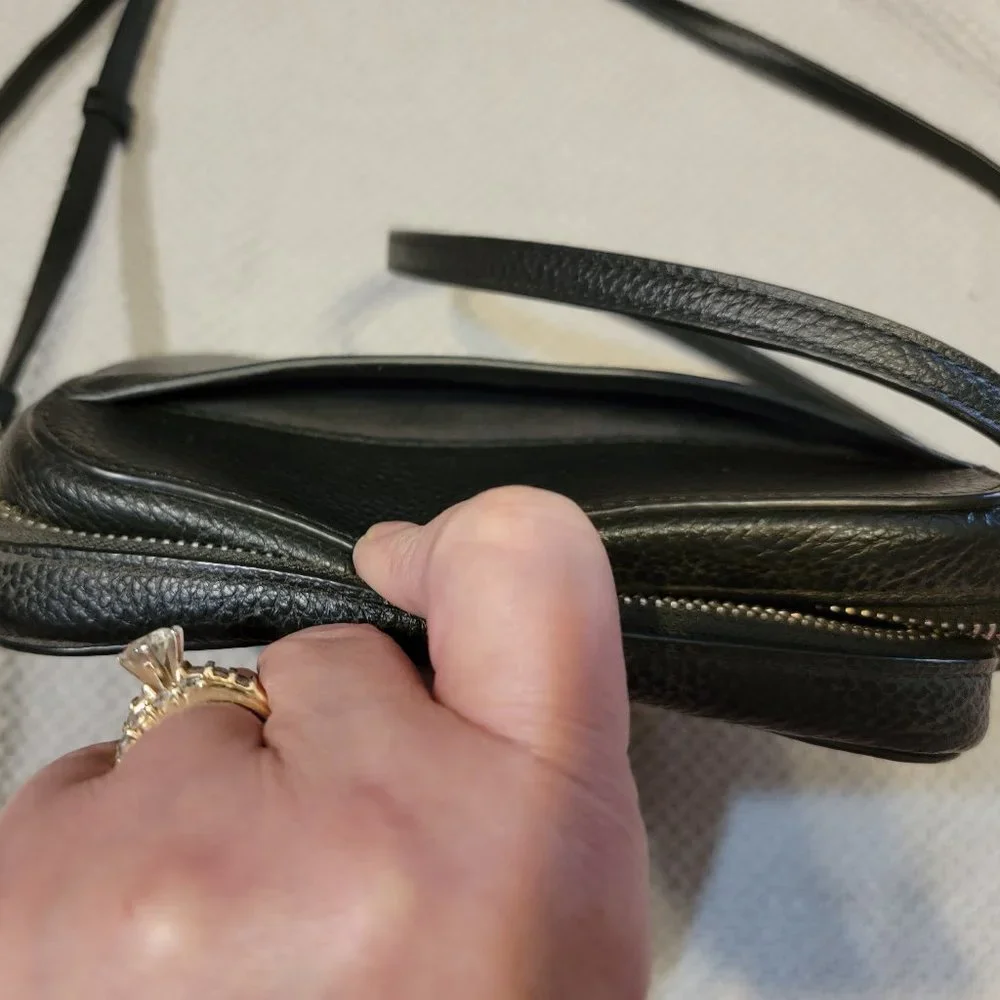 Coach cross body purse - Picture 2 of 3